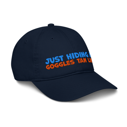 Side view of black organic baseball cap angled right, showing structured brim and breathable 100% organic cotton fabric. Eco-friendly headwear for swimmers.