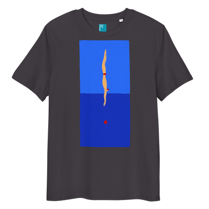 Anthracite organic swim shirt featuring a stylized illustration of a swimmer in a red swimsuit performing a perfect dive into dark blue water, with a red dot representing the splash. 